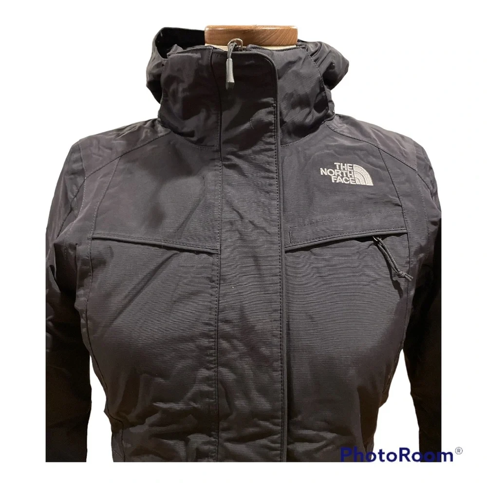 The North Face Jacket - Picture 5 of 10